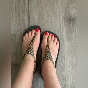 Comfy and very light crocs. Nice for walking and for work